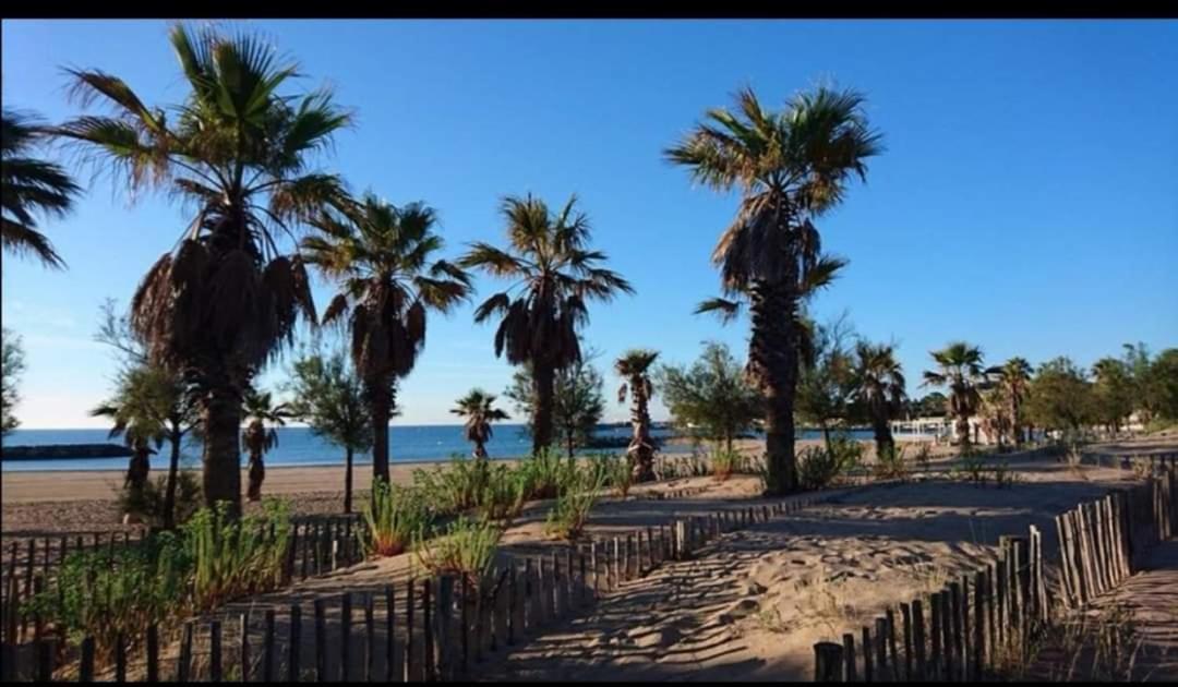 Vacances Familiales Dans Camping Avec Piscine Fréjus 외부 사진